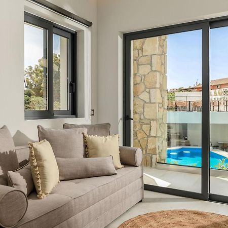 Lagoon Luxury Suites Vasilikí Buitenkant foto